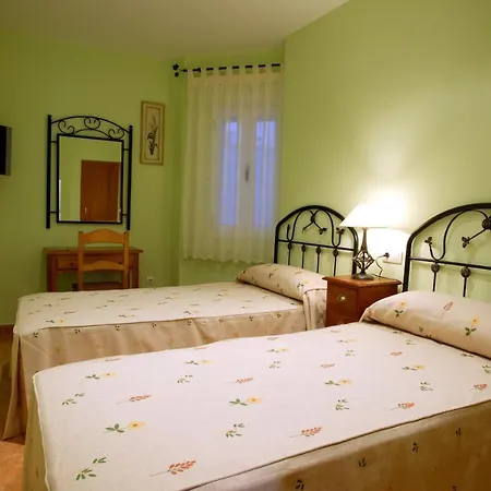 Hotel 77 Ayora